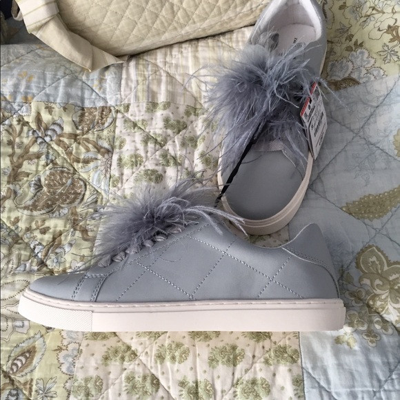 Zara NWT grey removable feather 🪶 sneakers 👟 - Picture 5 of 6